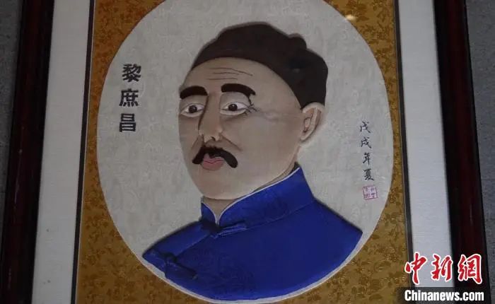 DƬ